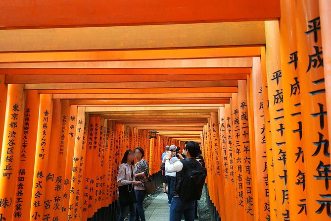 Kyoto Early Bird Walking Tour - Fushimi Inari and its vermilion torii gates