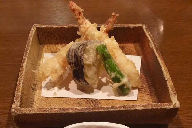 Kyoto Evening Gion Food Tour Including Kaiseki Dinner - Gion and the wooden streets of Shirakawa