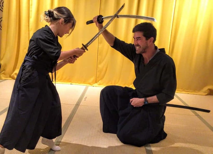 Kyoto : Family-Friendly Sword Lesson at Samurai Ninja Museum - Getting dressed as a samurai