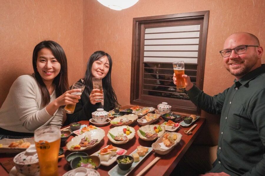 Kyoto: Foodie Night Tour in Gion with 9 dishes + 6 Sake - The first dinner stop: obanzai, oden, and yuba