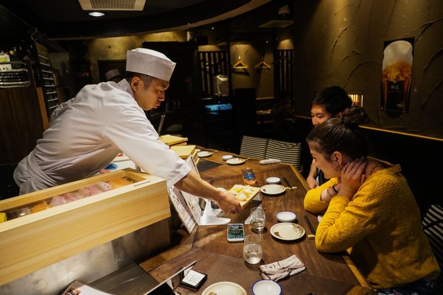 Kyoto: Foodie Night Tour in Gion with 9 dishes + 6 Sake - Meeting at the Izumo no Okuni statue