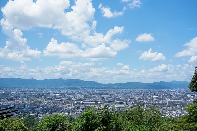 Kyoto: Fushimi Inari Hidden Hike (Private) - Guide Louis and the value of personal commentary
