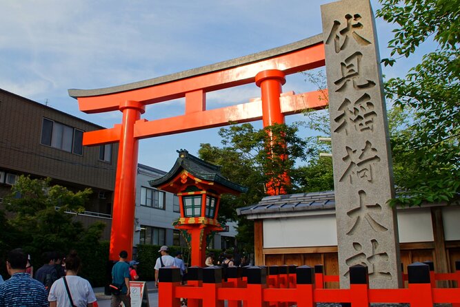 Kyoto: Fushimi Inari Shrine Walking Tour - Views, quiet corners, and better photo timing