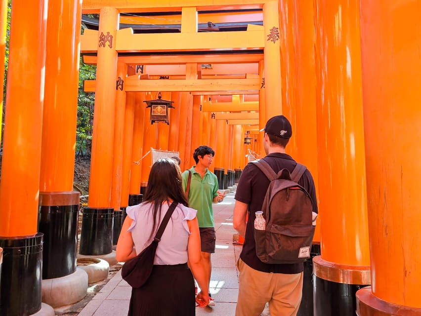 Kyoto: Fushimi Inari Taisha Guided Walking Tour - Key points at a glance
