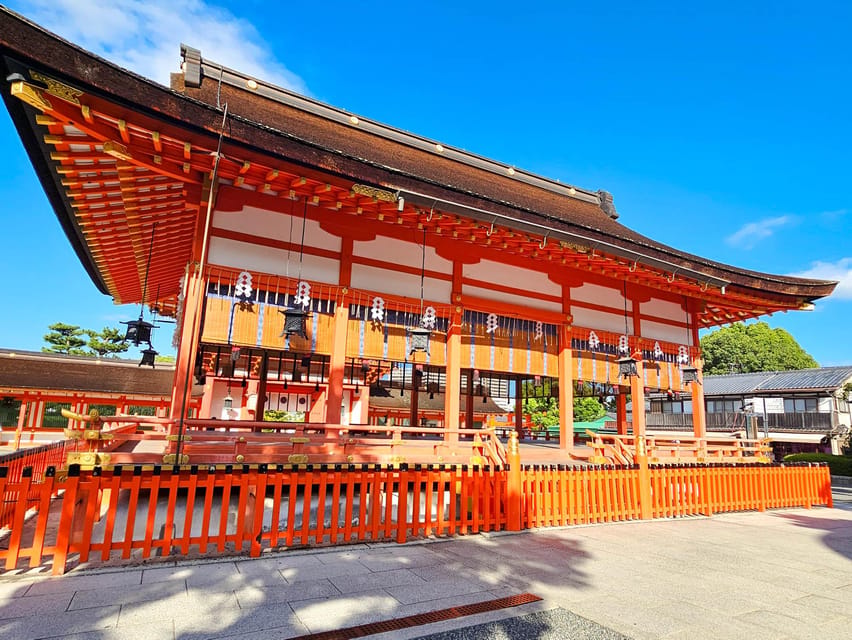 Kyoto: Fushimi Inari Taisha Guided Walking Tour - The lower shrine: a gentle start with plenty to see