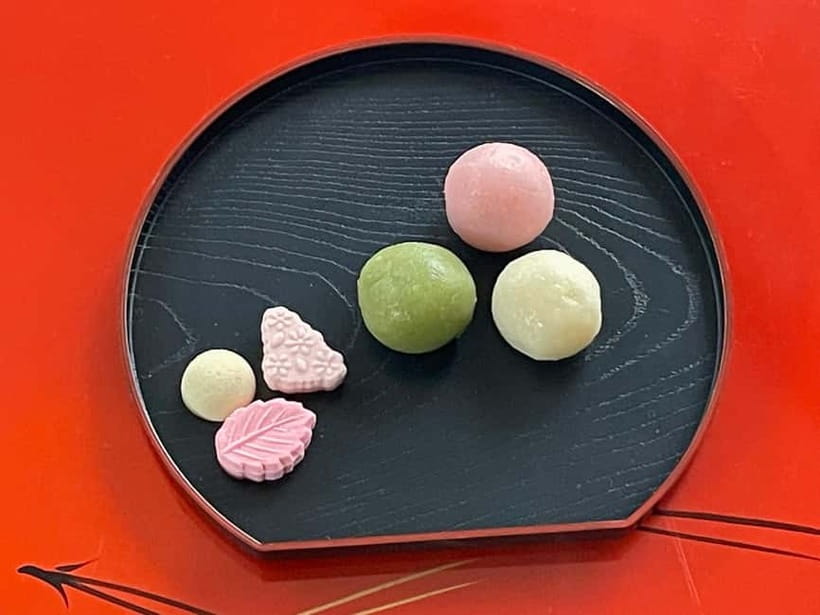 Kyoto Fushimiinari:Wagashi Making & Small Group Tea Ceremony - Tasting your sweet with matcha