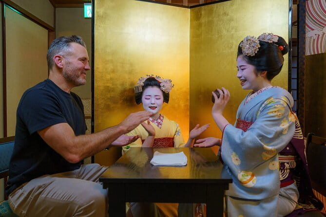 Kyoto: Geisha Dinner & Gion Cultural Walk - Starting at CACAO MARKET and walking through Gion