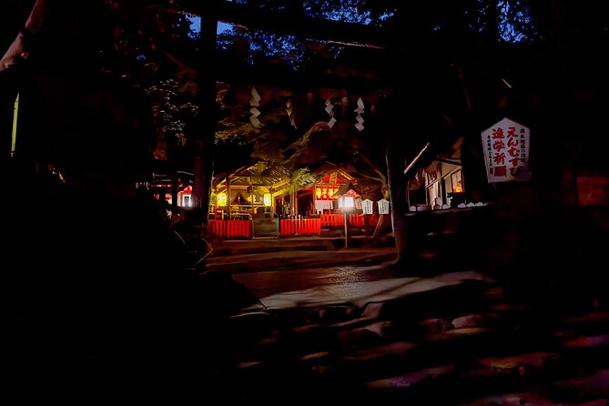Kyoto Ghost Tour: Dark Tales, Urban Legends, Bamboo Forest Night - Guide style and group atmosphere