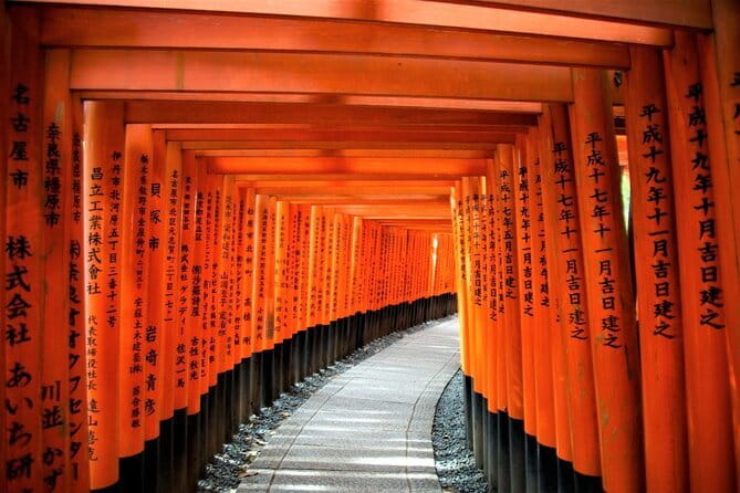 Kyoto Gion Early Morning Walking Tour - Yasaka Shrine and the end of the walk