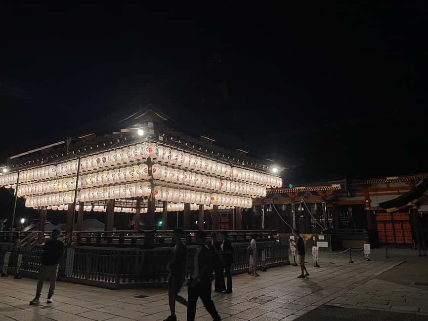 Kyoto: Gion & Geisha District Night Time Walking Tour - What the Guides Add for $20