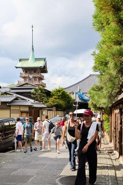 Kyoto: Gion Geisha District Walking Tour and Hidden Gems - Starting near Shijo and entering old Kyoto