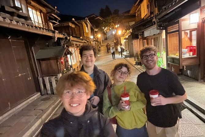 Kyoto: Gion Magical Night Walking Tour - Yasaka Shrine and the Gion finish