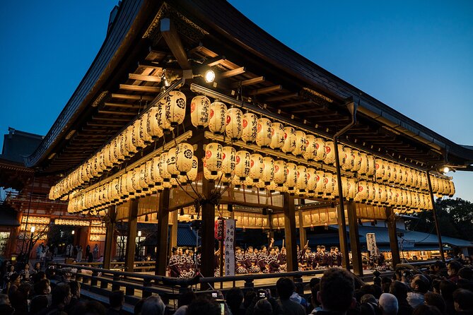 Kyoto Gion Night Walk & Geisha District Guided Tour - What the guides add to the walk