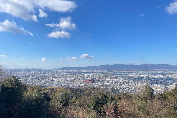 Kyoto Guided Walking Tour: Secret Zen Garden and Fushimi Inari - Araki Shrine and the shift from Zen to Shinto