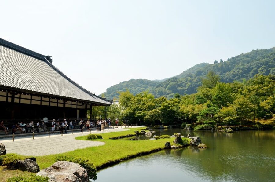 Kyoto: Immersive Arashiyama & Fushimi Inari by Private Car - Tenryu-ji: a calm first look at Japanese garden design