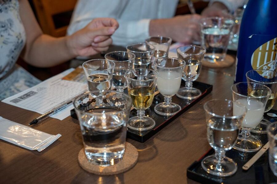 Kyoto: Insider Sake Experience with 7 Tastings and Snacks - Who will get the most from it