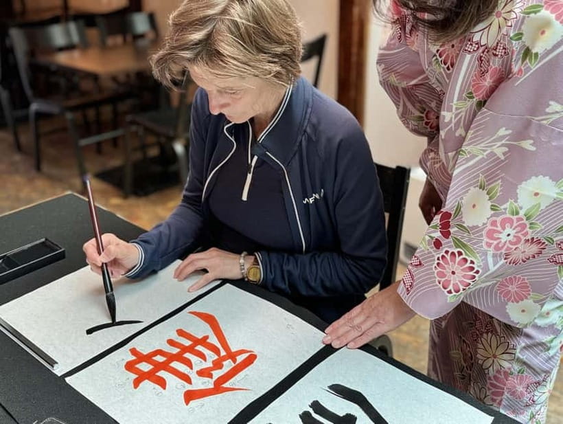 Kyoto: Japanese Calligraphy Workshop - What the $32 price gets you