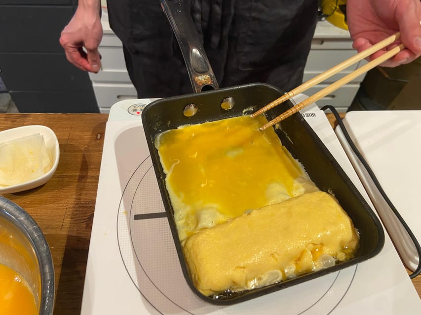 Kyoto: Japanese Washoku Bento Small Group Cooking Class - Sitting down to eat what you made