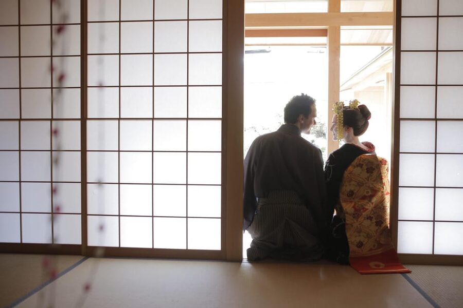 Kyoto kiyomizu Temple : Maiko and Samurai Couple Photoshoot - Who will enjoy this most?