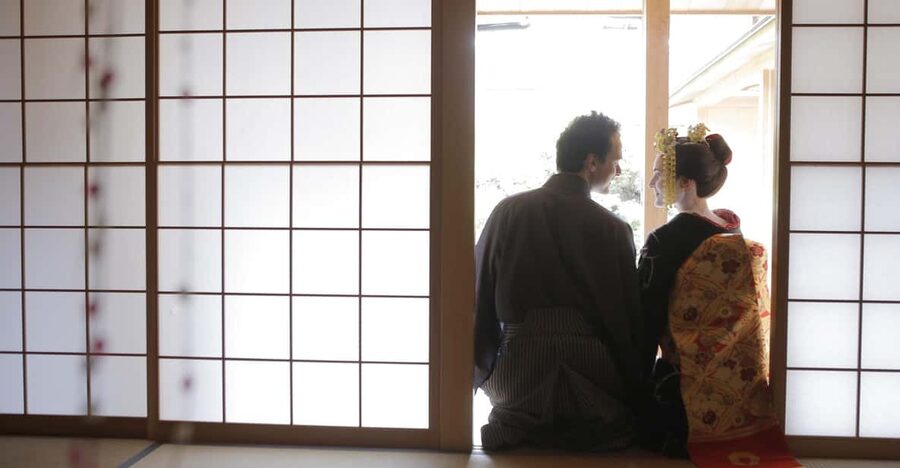 Kyoto kiyomizu Temple : Maiko and Samurai Couple Photoshoot - The appeal of a maiko and samurai portrait