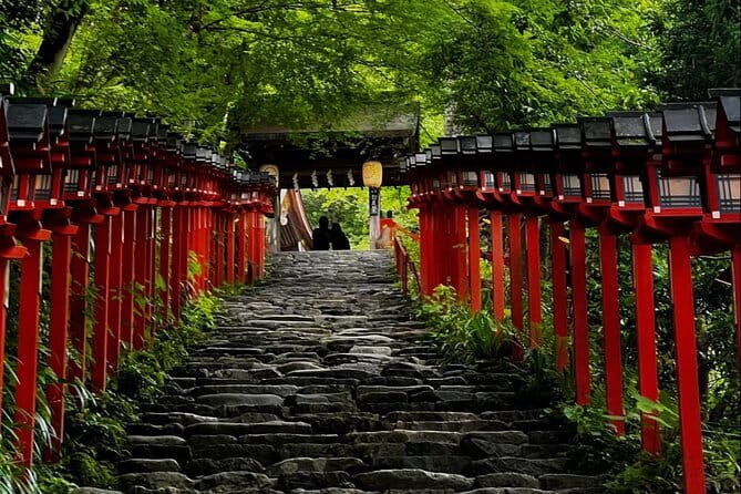 Kyoto Magical Night English Tour: Gion & Fushimi Inari Shrine - Finishing at Yasaka Shrine