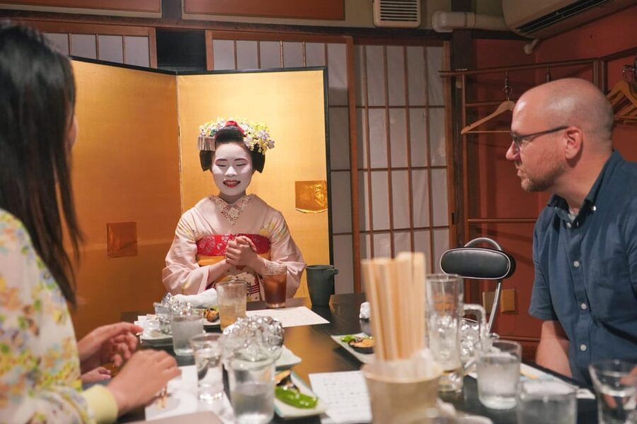 Kyoto: Maiko Dinner in Traditional Restaurant and Tour - Is the Gion maiko dinner worth booking?