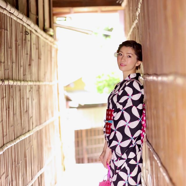 Kyoto: Maiko, Samurai, or Kimono Rental and Tea Ceremony - Price, group size, and practical value
