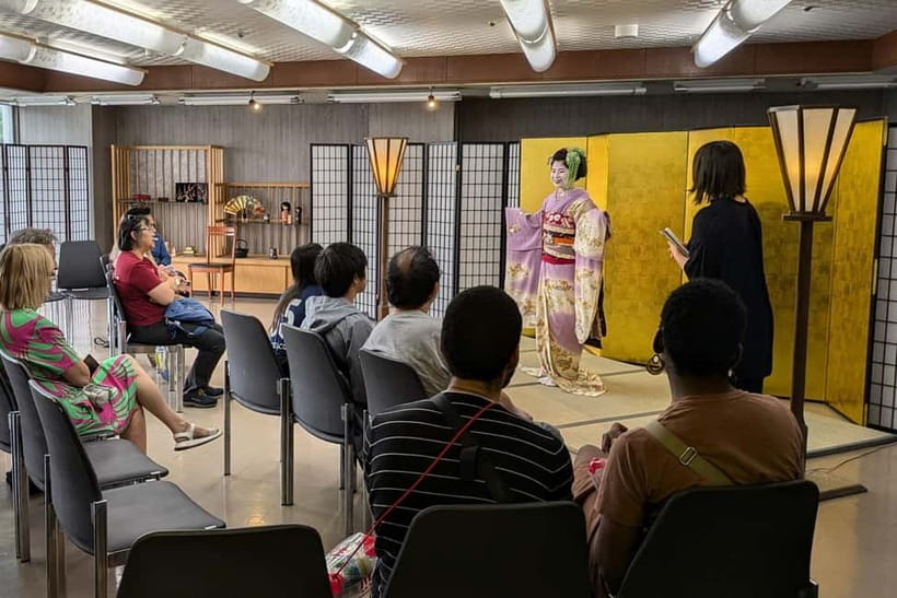 Kyoto: Meet-and-Greet, Maiko Show and Experience - Meeting a maiko without chasing one through Gion