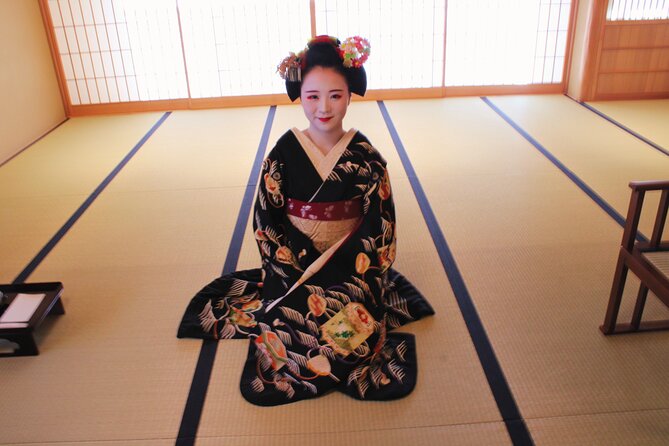 Kyoto: Meet the Geisha Maiko with Gion Walking Tour - Timing, weather, and planning advice