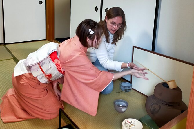 Kyoto near Fushimiinari Wagashi making&Small Group Tea Ceremony - A quiet tea lesson near Fushimi Inari