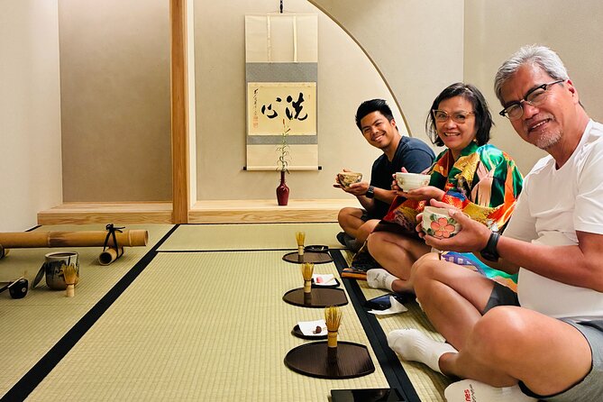 Kyoto: Newly Opened Tea Ceremony - Sanjo Chasuian - The host’s bowl and the seasonal sweet