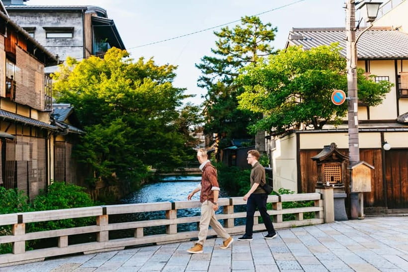 Kyoto Night All-Inclusive Eats and Streets, Gion and Beyond - What the guides add