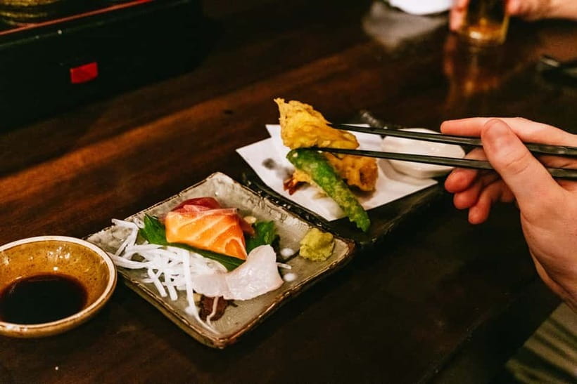 Kyoto Night All-Inclusive Eats and Streets, Gion and Beyond - Gion, geisha traditions, and local etiquette