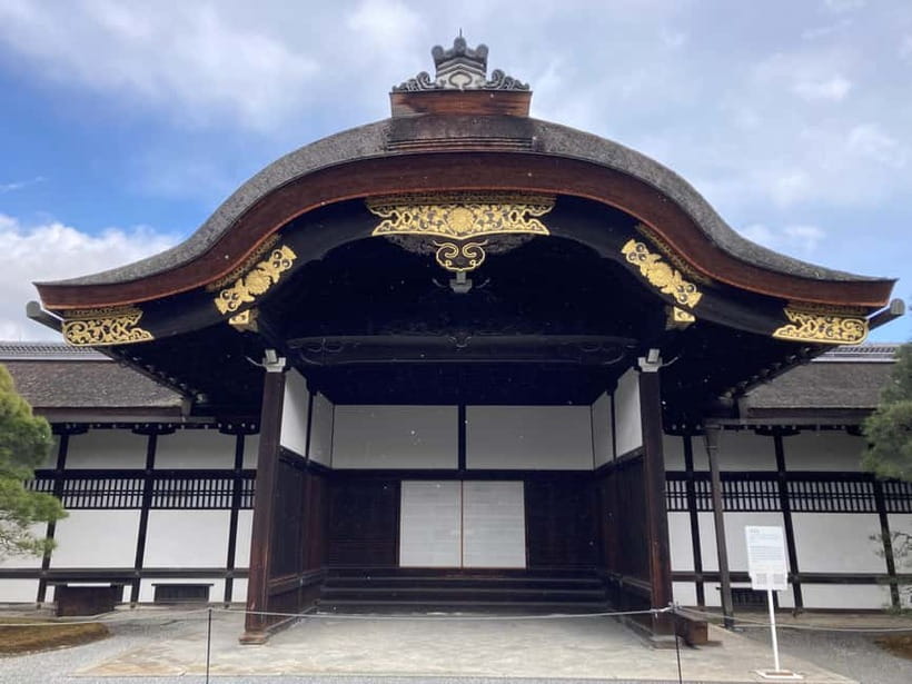 Kyoto: Nijo Castle and Kyoto Imperial Palace Guided Tour - Practical planning for the day