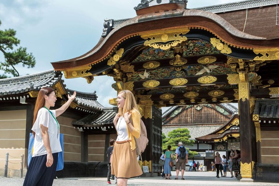 Kyoto: Nijo-jo Castle and Ninomaru Palace Guided Tour - Should you book the Nijo Castle guided tour?