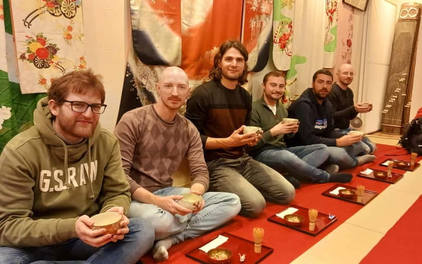 Kyoto: Nishiki Market Tea Ceremony with Koto Performance - What happens during the one-hour experience