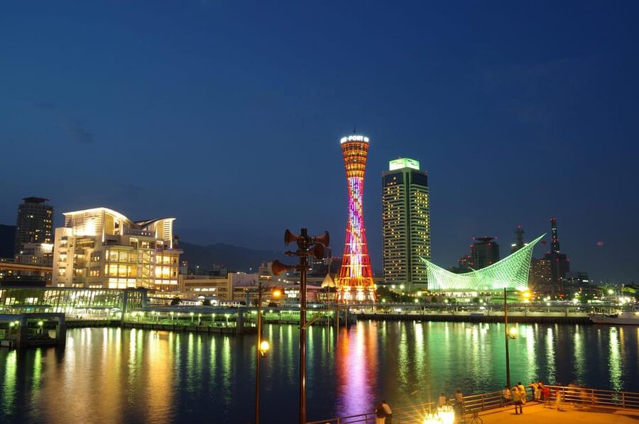 Kyoto/Osaka: Kobe & Himeji Journey Through Culture & History - Chinatown is the easiest place to eat on your feet