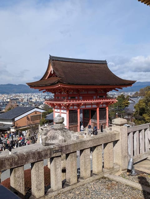 Kyoto: Private 2.5 Hour Historical Walking Tour - Entokuin’s rooms, paintings, and dry garden