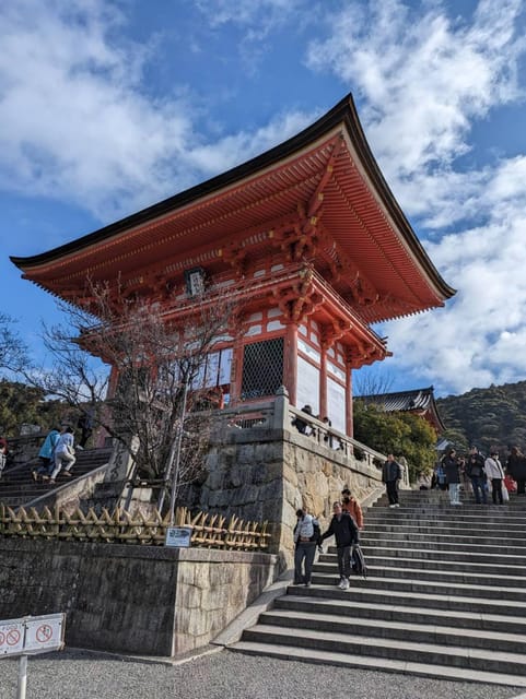 Kyoto: Private 2.5 Hour Historical Walking Tour - Kiyomizu Temple and the famous wooden stage