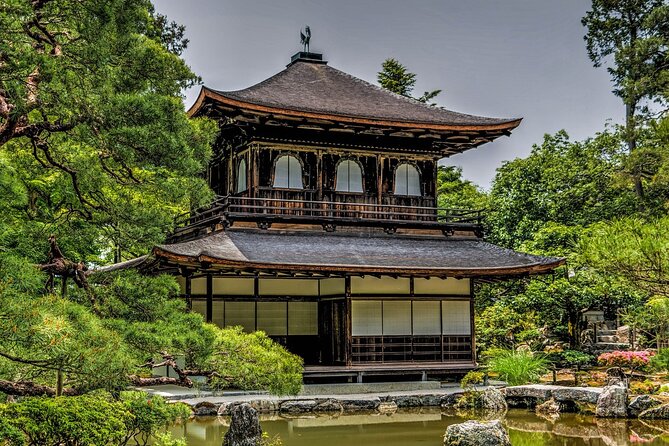 Kyoto: Private Flexible 3 hours tour with a local guide - Fushimi Inari Taisha and the climb through red gates