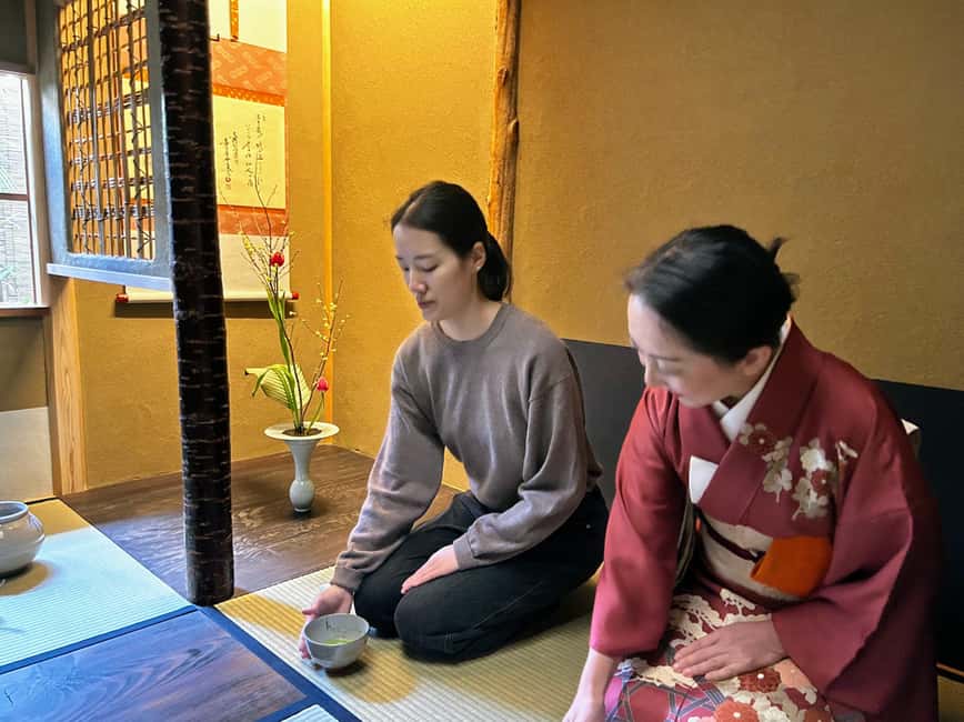 Kyoto: Private Tea Ceremony at local home with tea master - One hour is enough for an introduction, but not an extended course