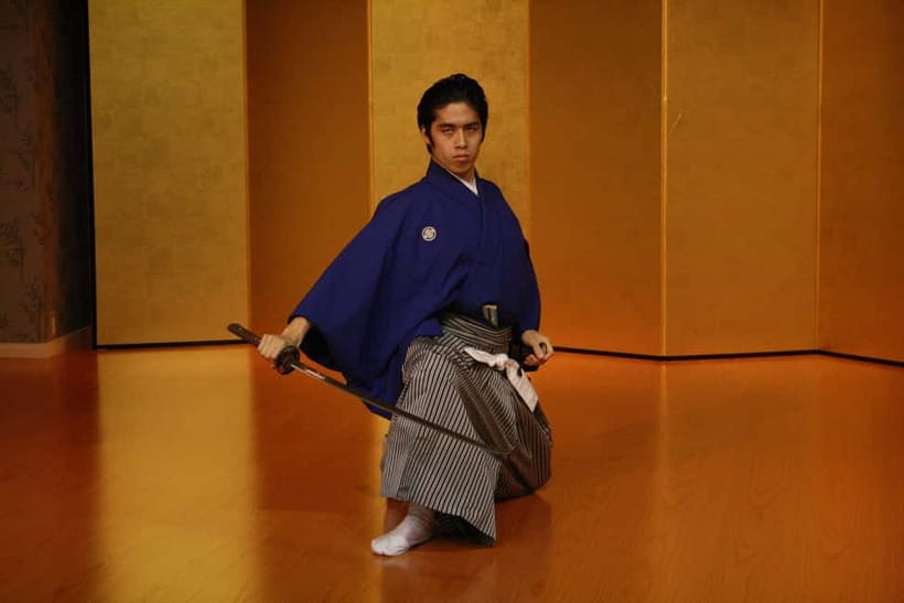 Kyoto: Samurai Kenbu Traditional Sword Dancing Show - Traditional and modern Kenbu performances