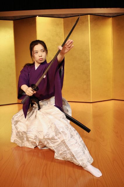 Kyoto: Samurai Kenbu Traditional Sword Dancing Show - Who will enjoy this Kyoto performance?