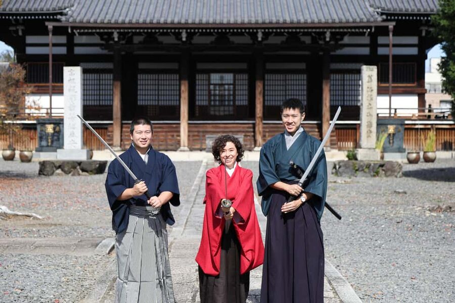 Kyoto: Samurai Sword & Kimono Action Filming Experience - Learning makkogiri and kesagiri
