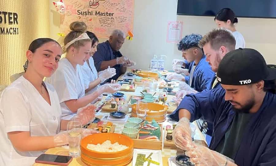 Kyoto: Sushi Making Experience in Kawaramachi - What happens during the 90-minute class