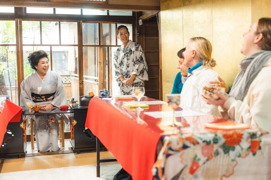 Kyoto: Table-Style Tea Ceremony at a Kyo-Machiya - A tea ceremony that does not require kneeling