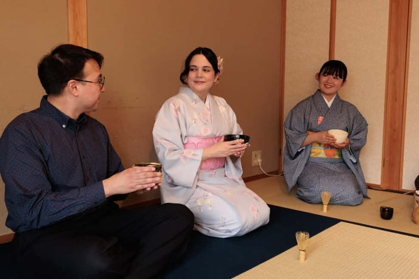 Kyoto: Tea Ceremony Experience - Making your own bowl of frothy matcha
