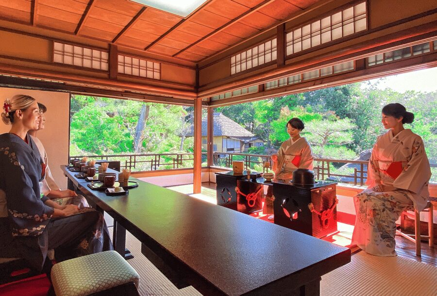Kyoto: Tea Ceremony in a Traditional Tea House in Kiyomizu - A quiet room beside Kyoto’s busiest hill