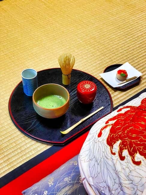 Kyoto: Tea Ceremony in a Traditional Tea House in Kiyomizu - Watching the tea master work