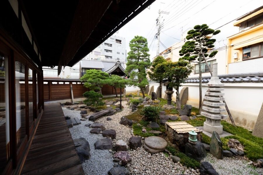 Kyoto: Tea Ceremony Ju-An at Jotokuji Temple - The purification ritual gives the visit a clear beginning